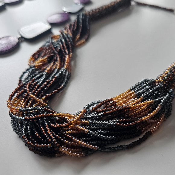 4 Funky Necklaces! - Picture 8 of 10